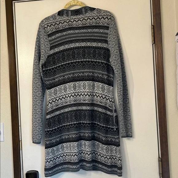 ICELANDIC DESIGN LONG WOOL AND ACRYLIC CARDIGAN SWEATER SIZE M - Picture 9 of 12